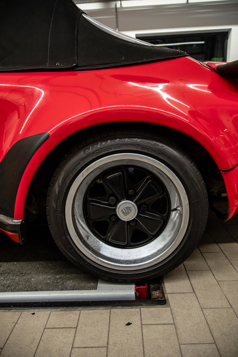 Porsche 911 Turbo 3.3