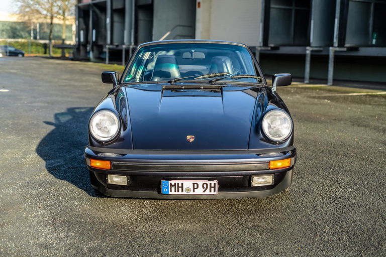 Porsche 911 Carrera 3.2