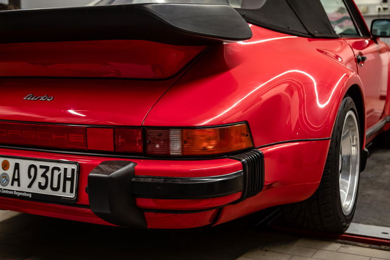 Porsche 911 Turbo 3.3