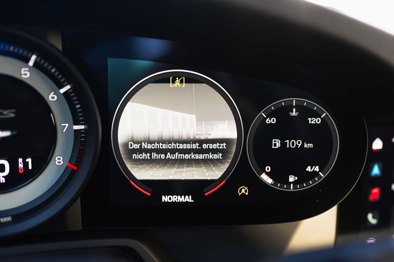 Porsche 992 Carrera GTS