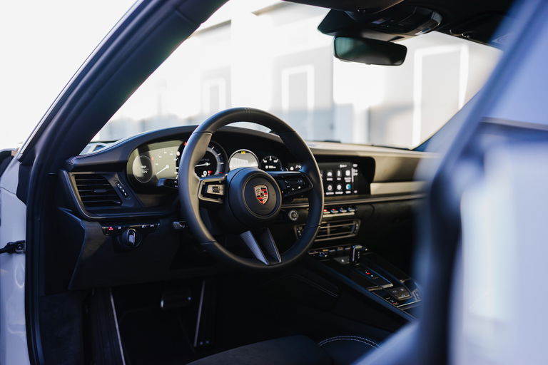 Porsche 992 Carrera GTS