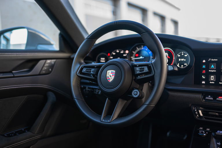 Porsche 992 Carrera GTS