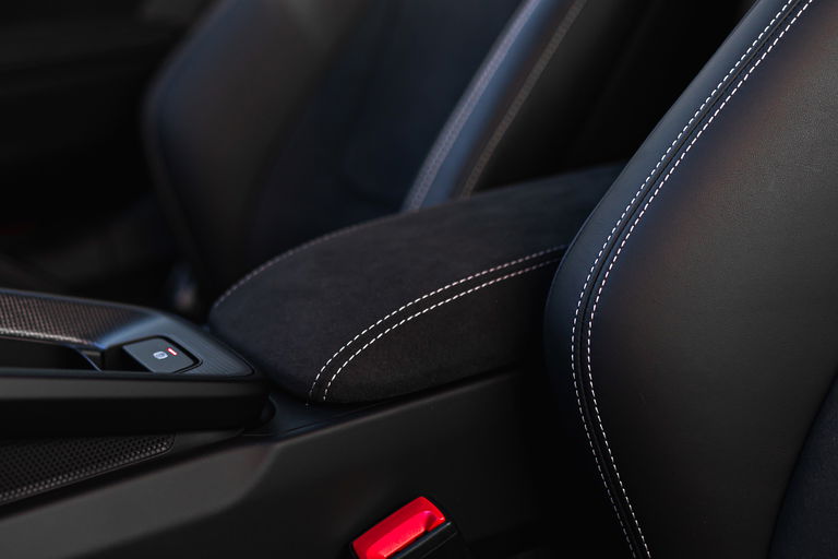 Porsche 992 Carrera GTS