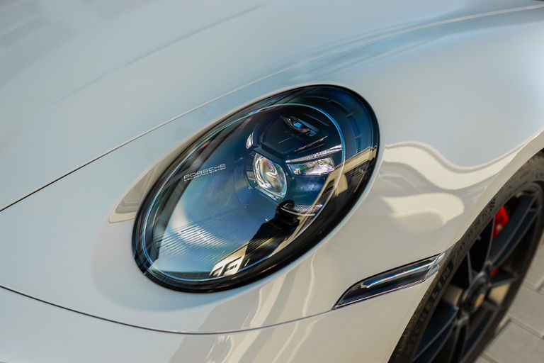 Porsche 992 Carrera GTS