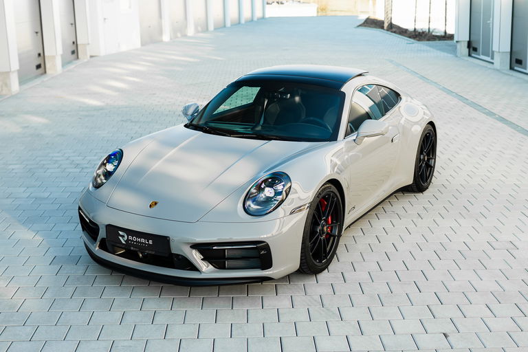 Porsche 992 Carrera GTS