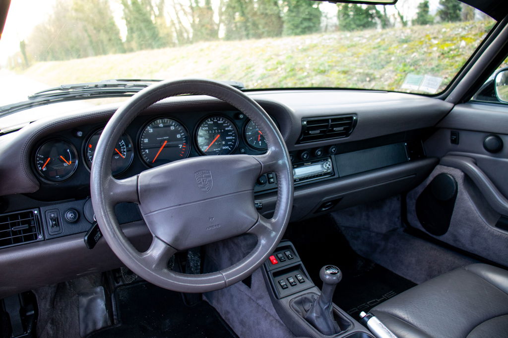Porsche 993 Carrera 3.8