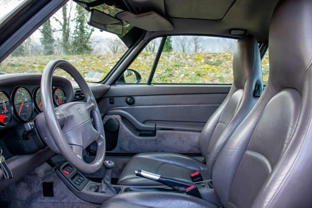 Porsche 993 Carrera 3.8