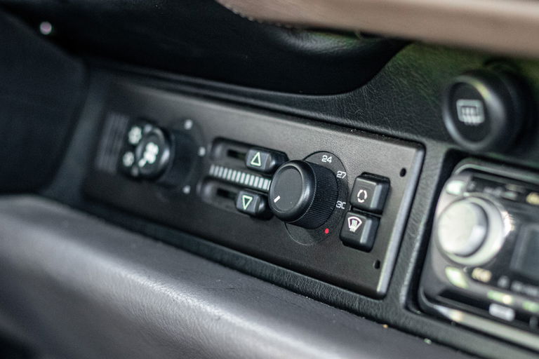 Porsche 993 Carrera 3.8