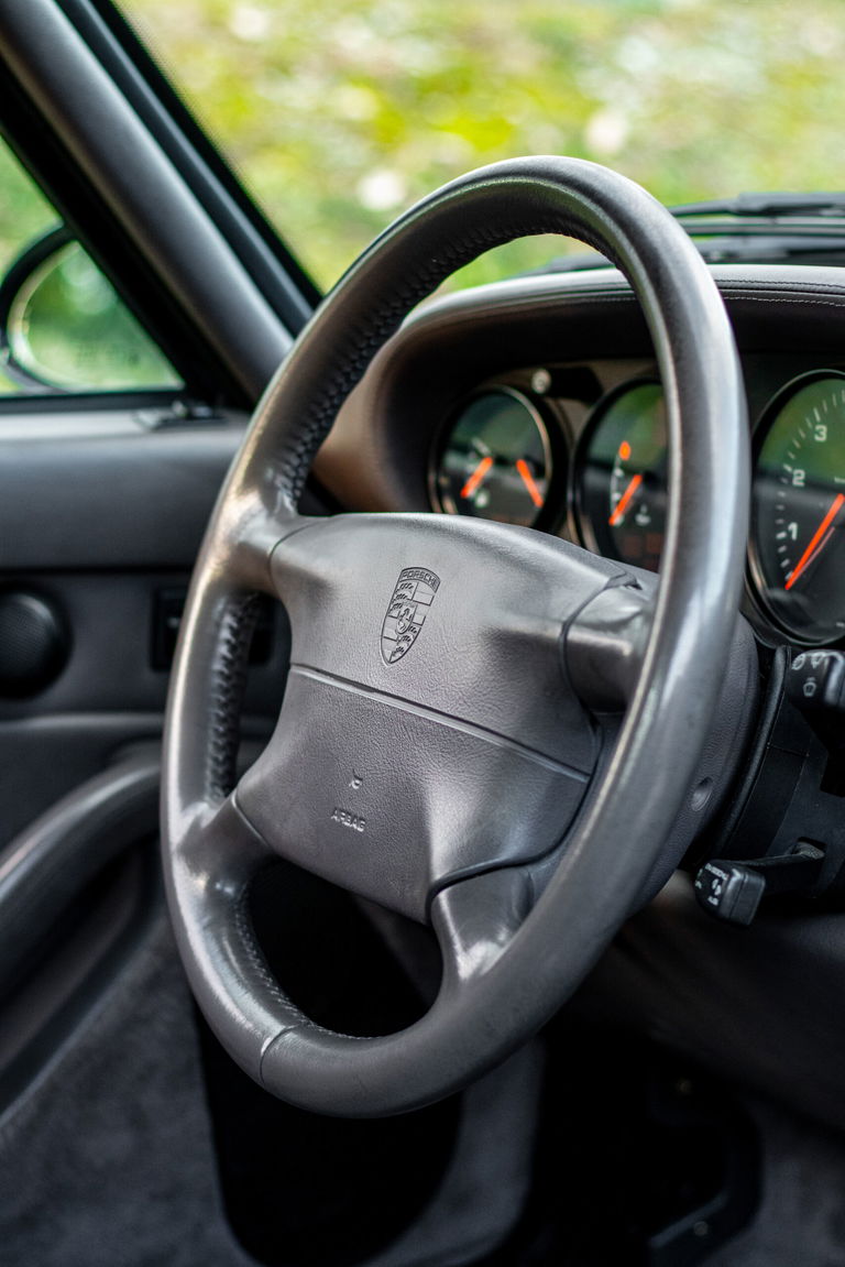 Porsche 993 Carrera 3.8