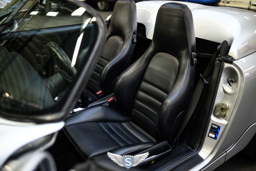 Porsche 964 Carrera 2 Speedster