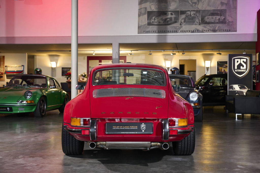 Porsche 911 Backdate