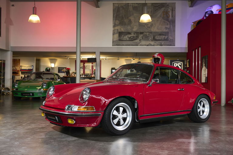 Porsche 911 Backdate