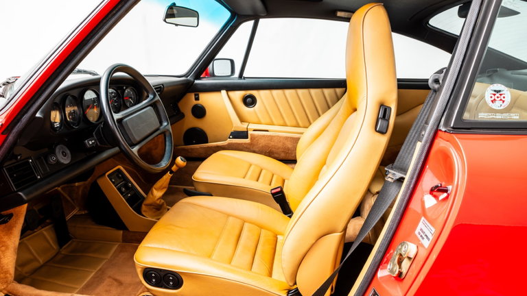 Porsche 911 Carrera 3.2 (US)