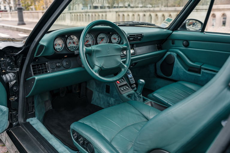 Porsche 993 Carrera 4S