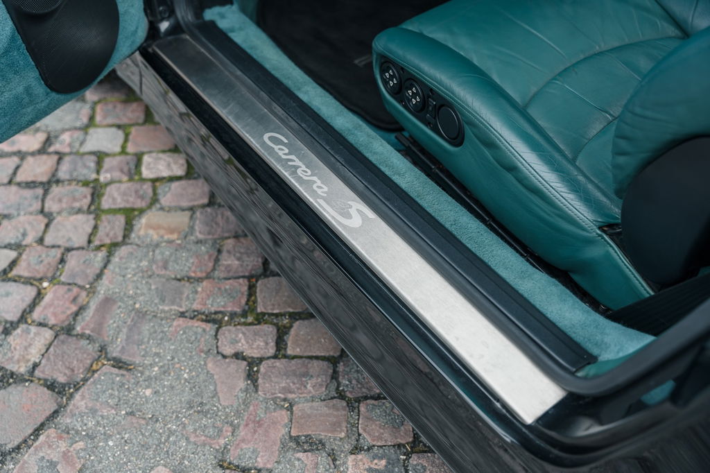Porsche 993 Carrera 4S