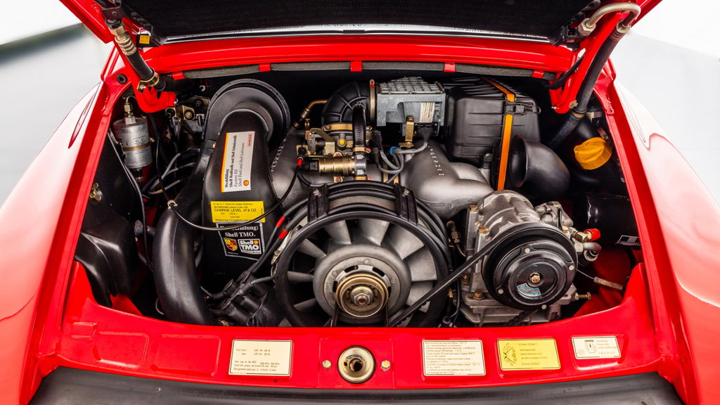 Porsche 911 Carrera 3.2 (US)