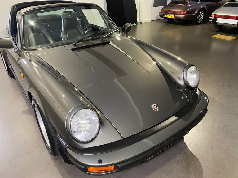 Porsche 911 Carrera 3.2