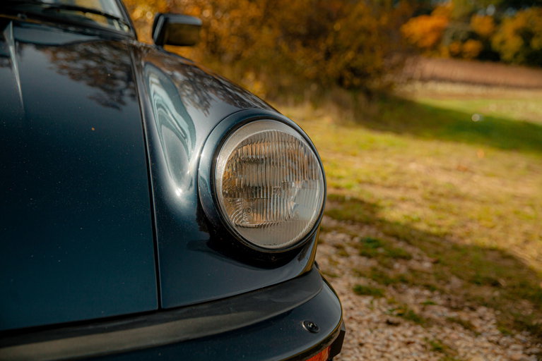 Porsche 911 Turbo 3.3 (US)