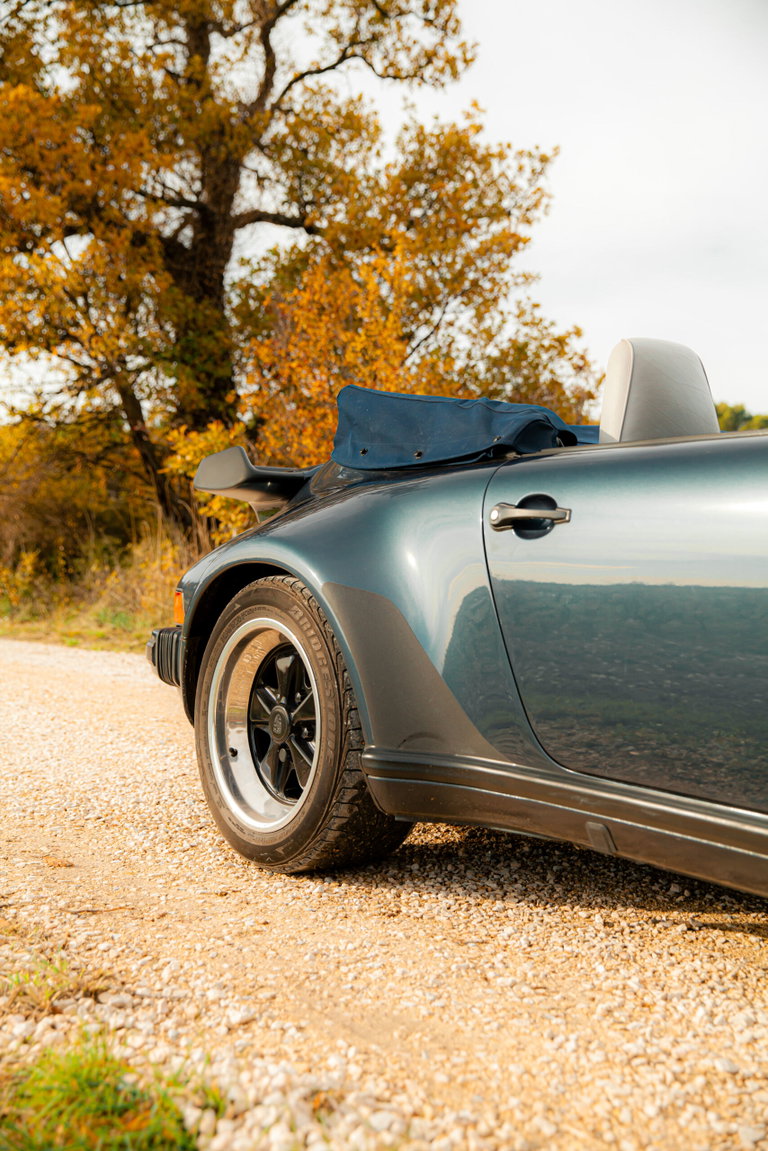 Porsche 911 Turbo 3.3 (US)