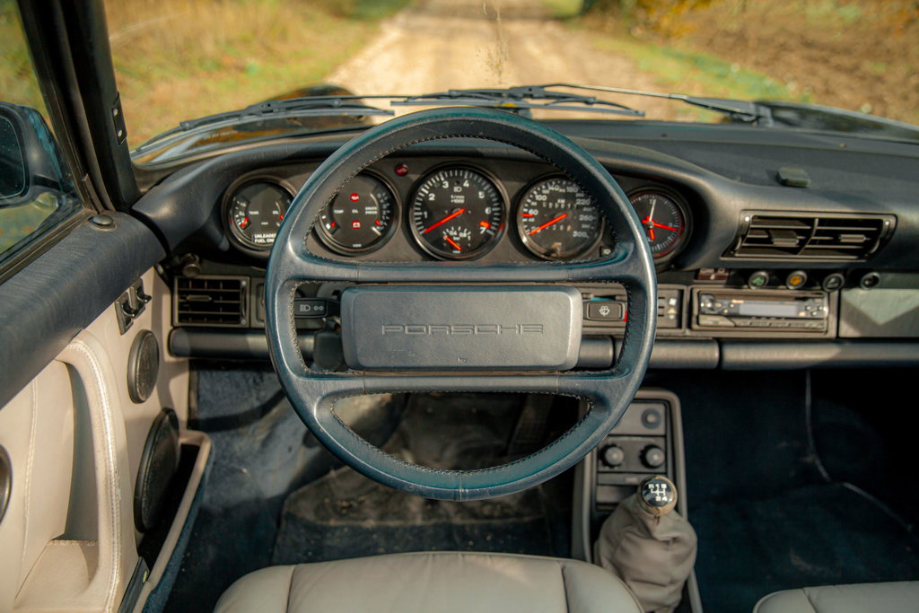Porsche 911 Turbo 3.3 (US)