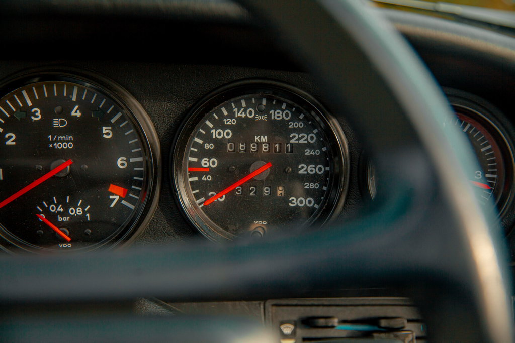 Porsche 911 Turbo 3.3 (US)