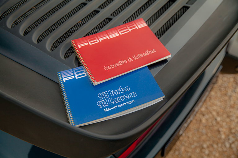 Porsche 911 Turbo 3.3 (US)