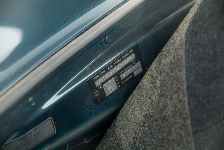 Porsche 911 Turbo 3.3 (US)