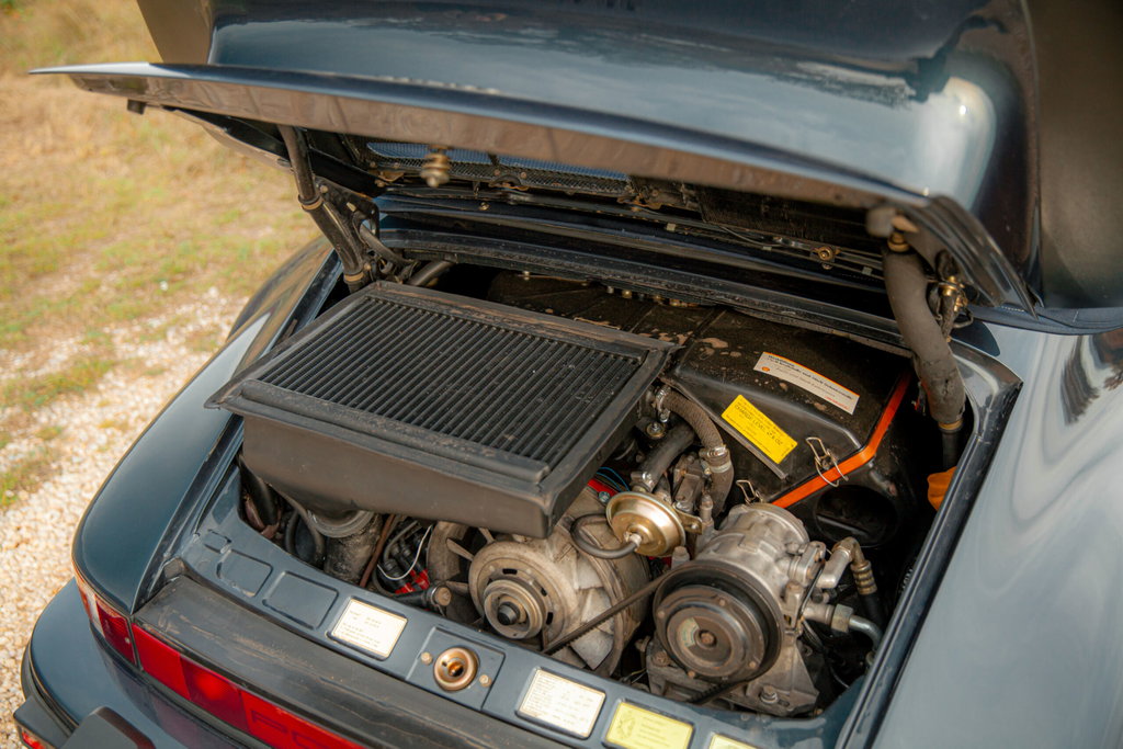 Porsche 911 Turbo 3.3 (US)