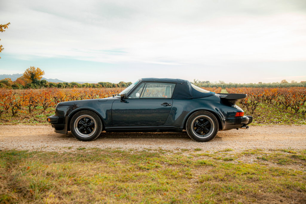 Porsche 911 Turbo 3.3 (US)