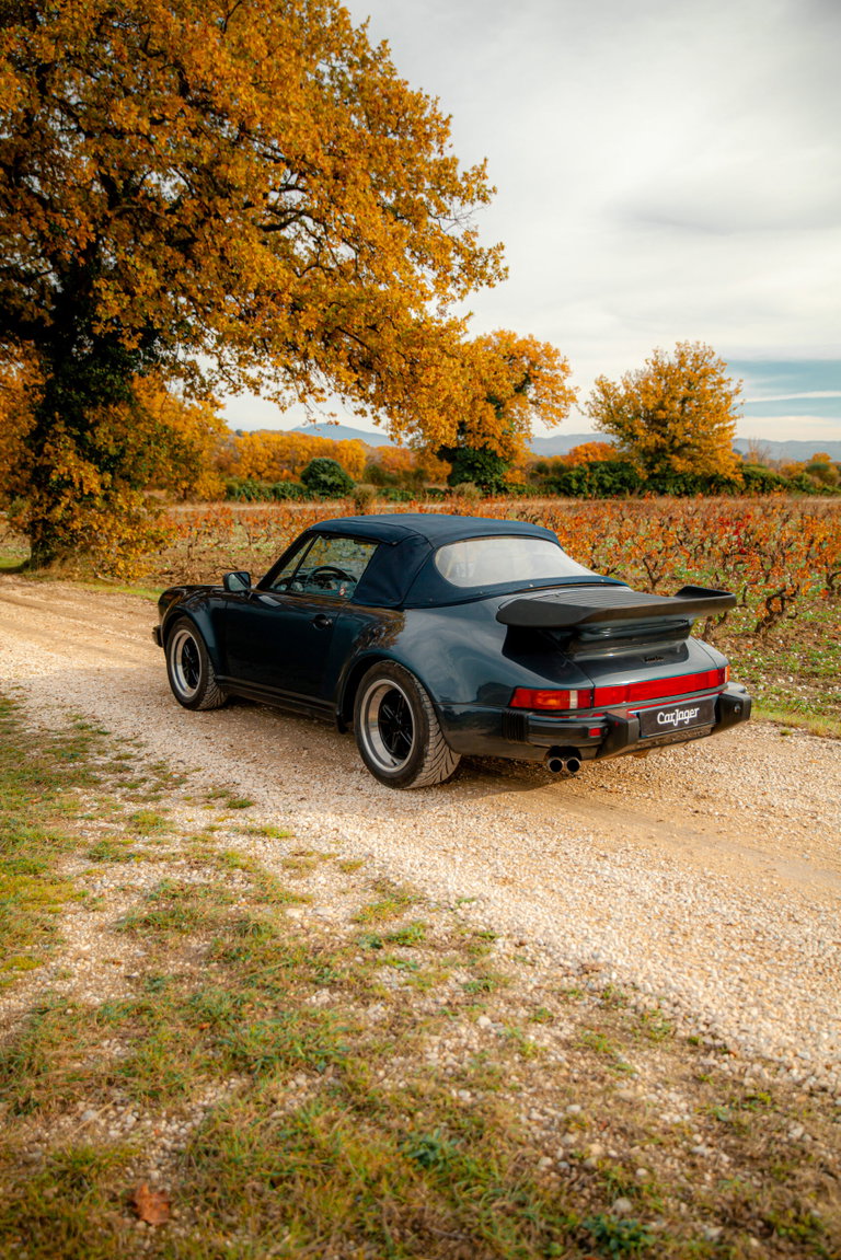 Porsche 911 Turbo 3.3 (US)