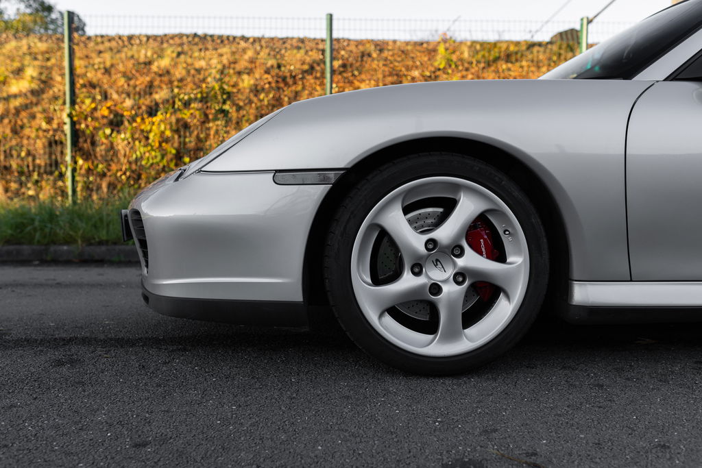 Porsche 996 Carrera 4S