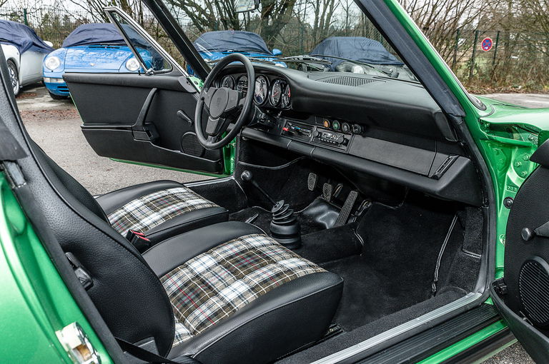 Porsche 911 Carrera 2,7