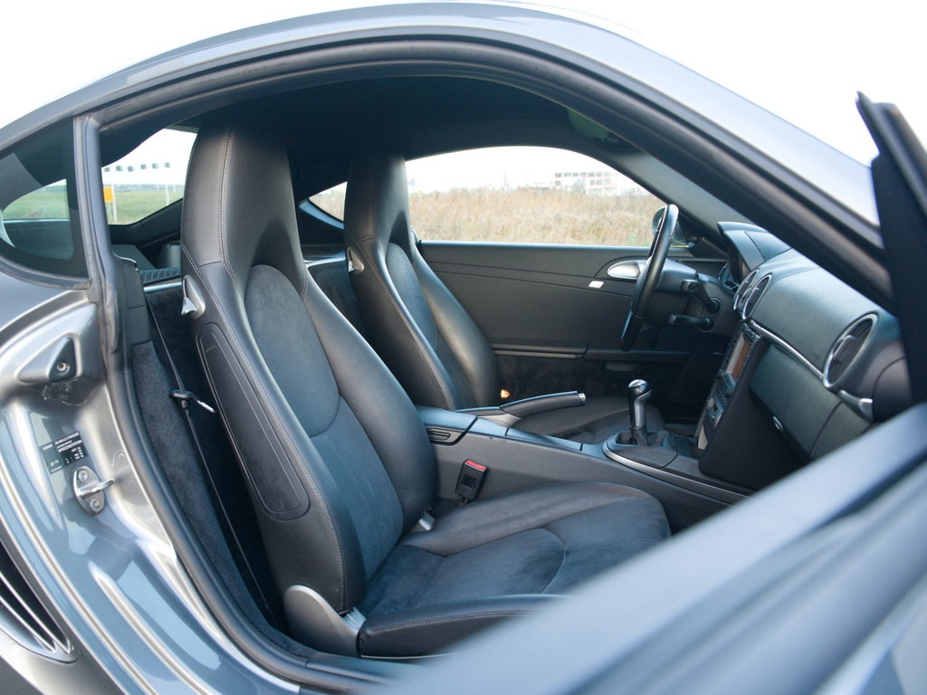 Porsche 987 Cayman S