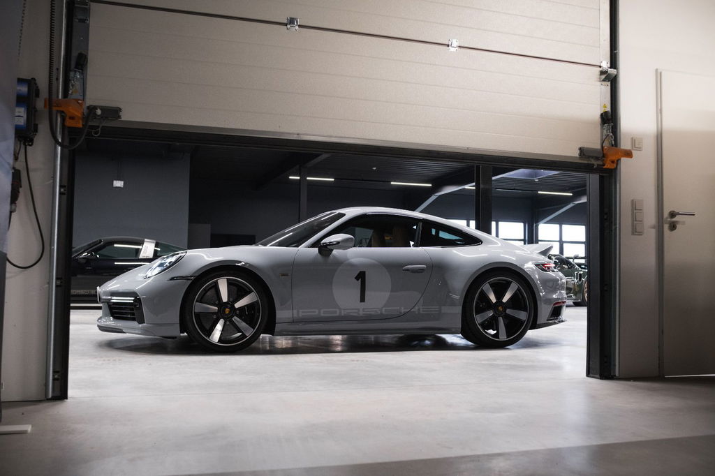 Porsche 992 Sport Classic