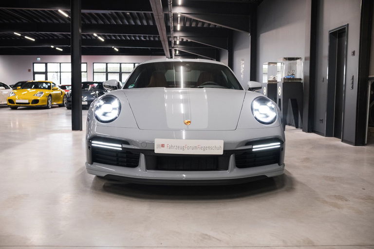 Porsche 992 Sport Classic