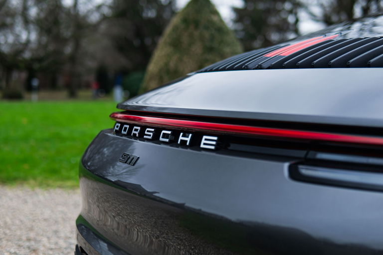 Porsche 992 Carrera