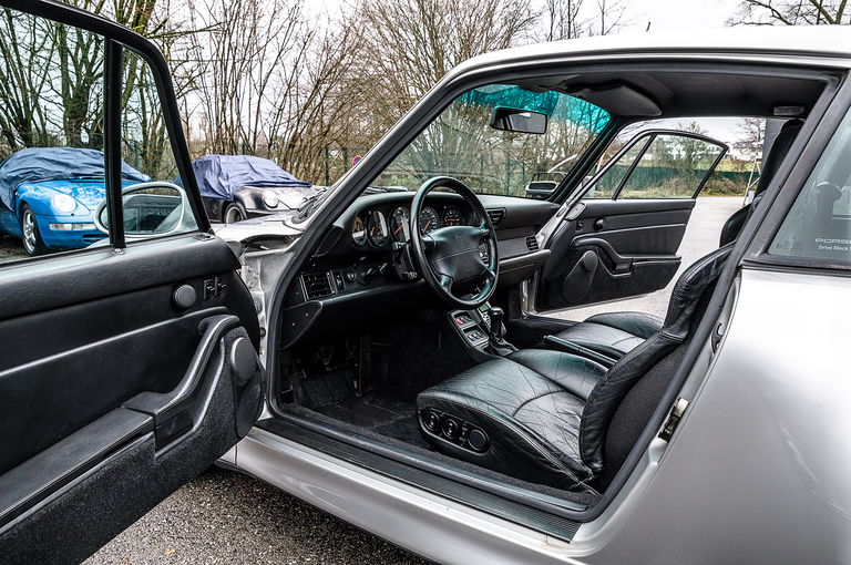 Porsche 993 Carrera 4S