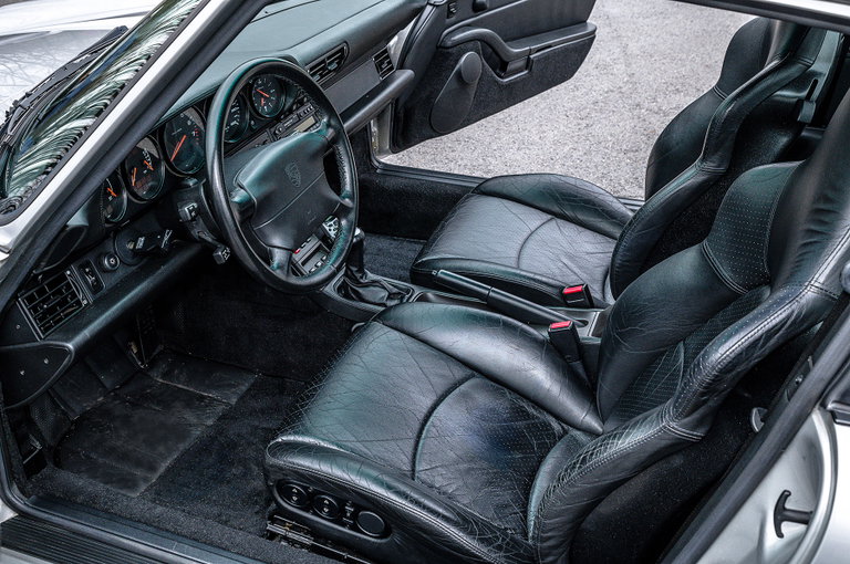 Porsche 993 Carrera 4S