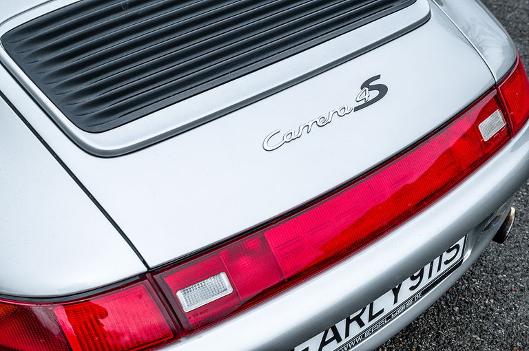 Porsche 993 Carrera 4S