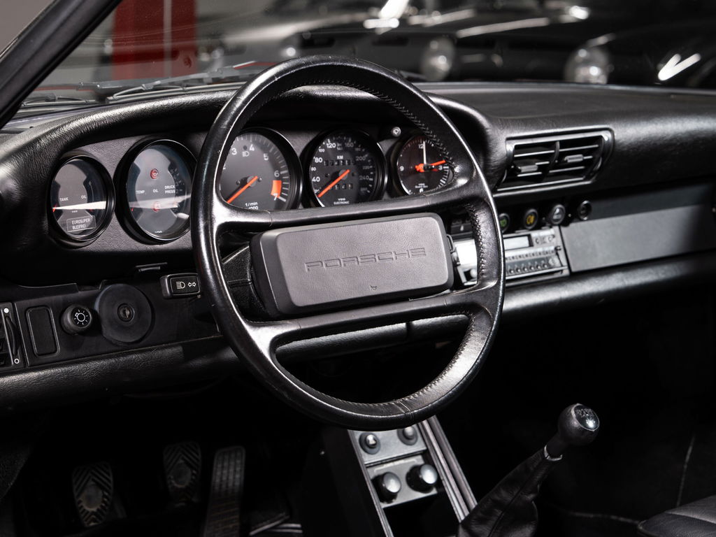 Porsche 911 Carrera 3.2 Speedster