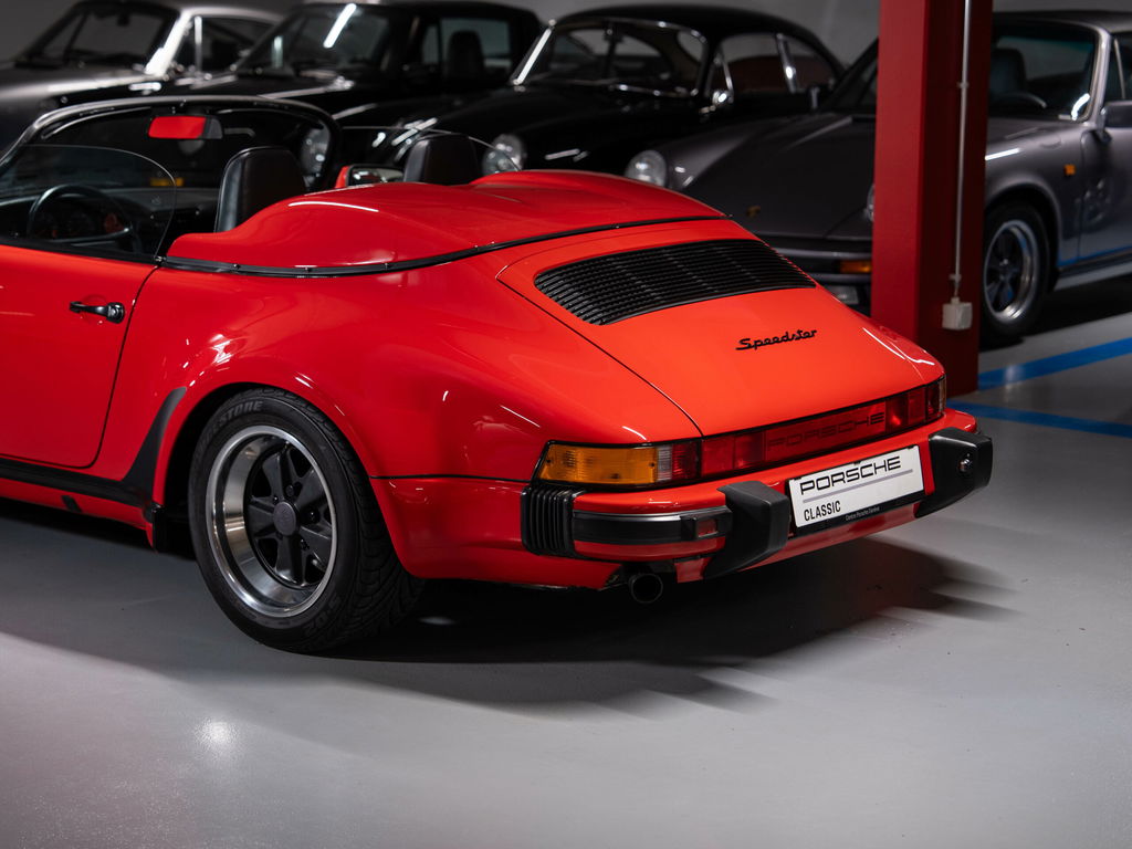 Porsche 911 Carrera 3.2 Speedster