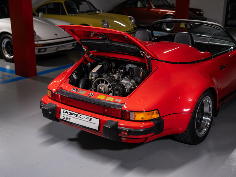 Porsche 911 Carrera 3.2 Speedster