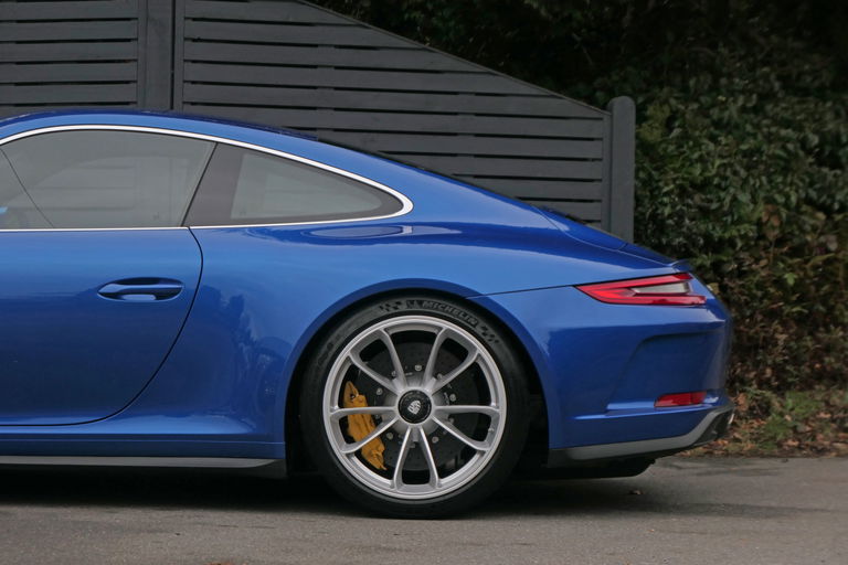 Porsche 991 GT3 Touring