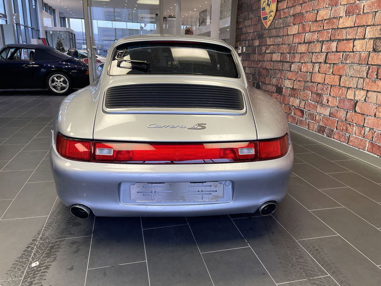 Porsche 993 Carrera 4S
