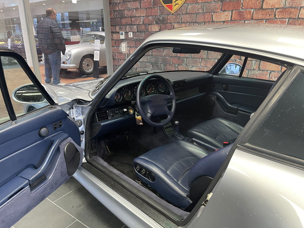 Porsche 993 Carrera 4S