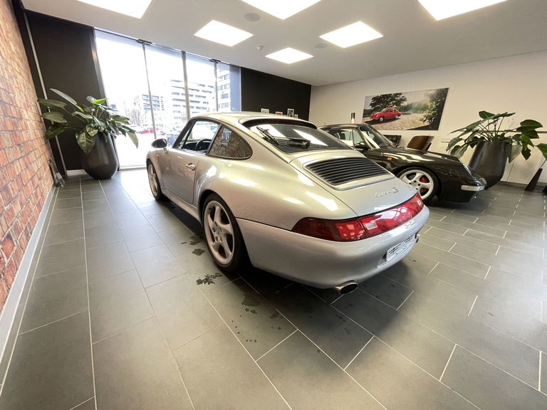 Porsche 993 Carrera 4S