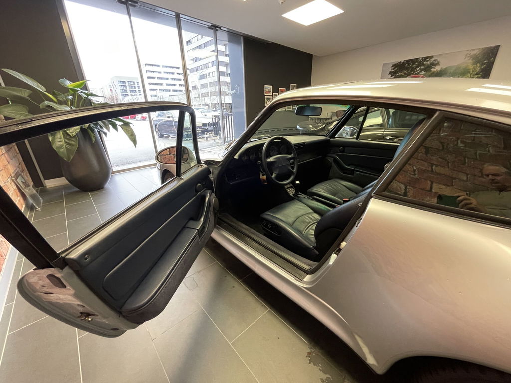 Porsche 993 Carrera 4S
