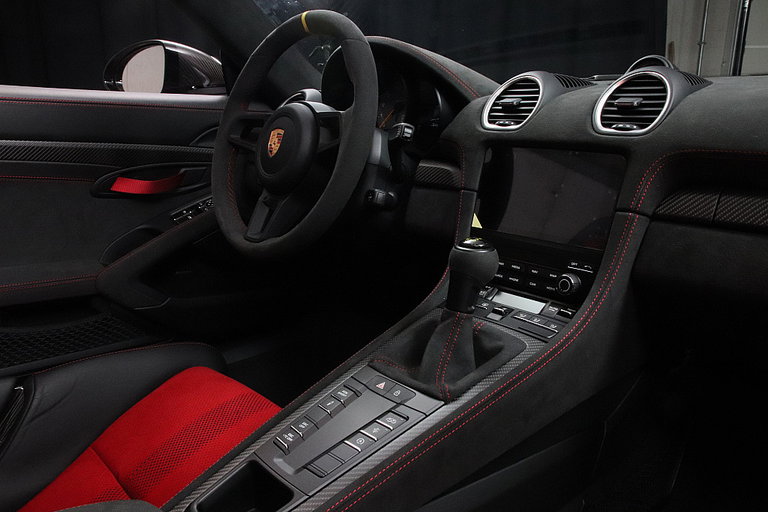 Porsche 718 Spyder RS