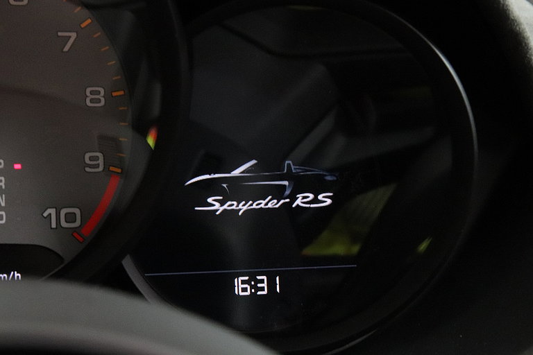 Porsche 718 Spyder RS
