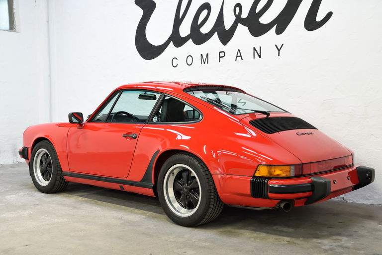 Porsche 911 Carrera 3.2 (US)